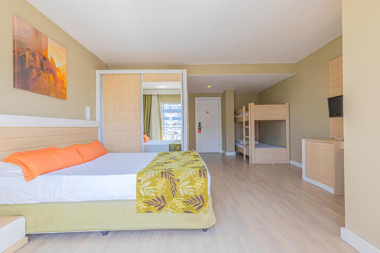Quadruple Room with Bathroom